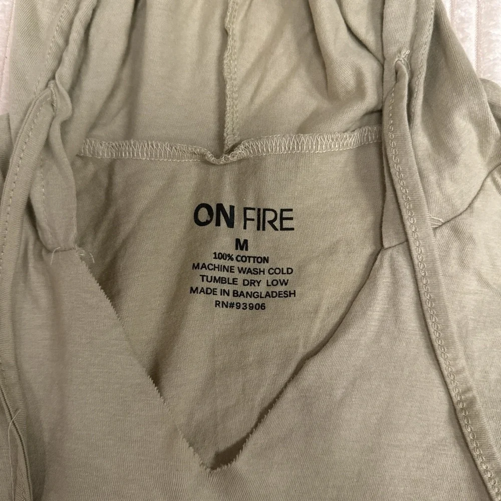 Long sleeve - Picture 2 of 2
